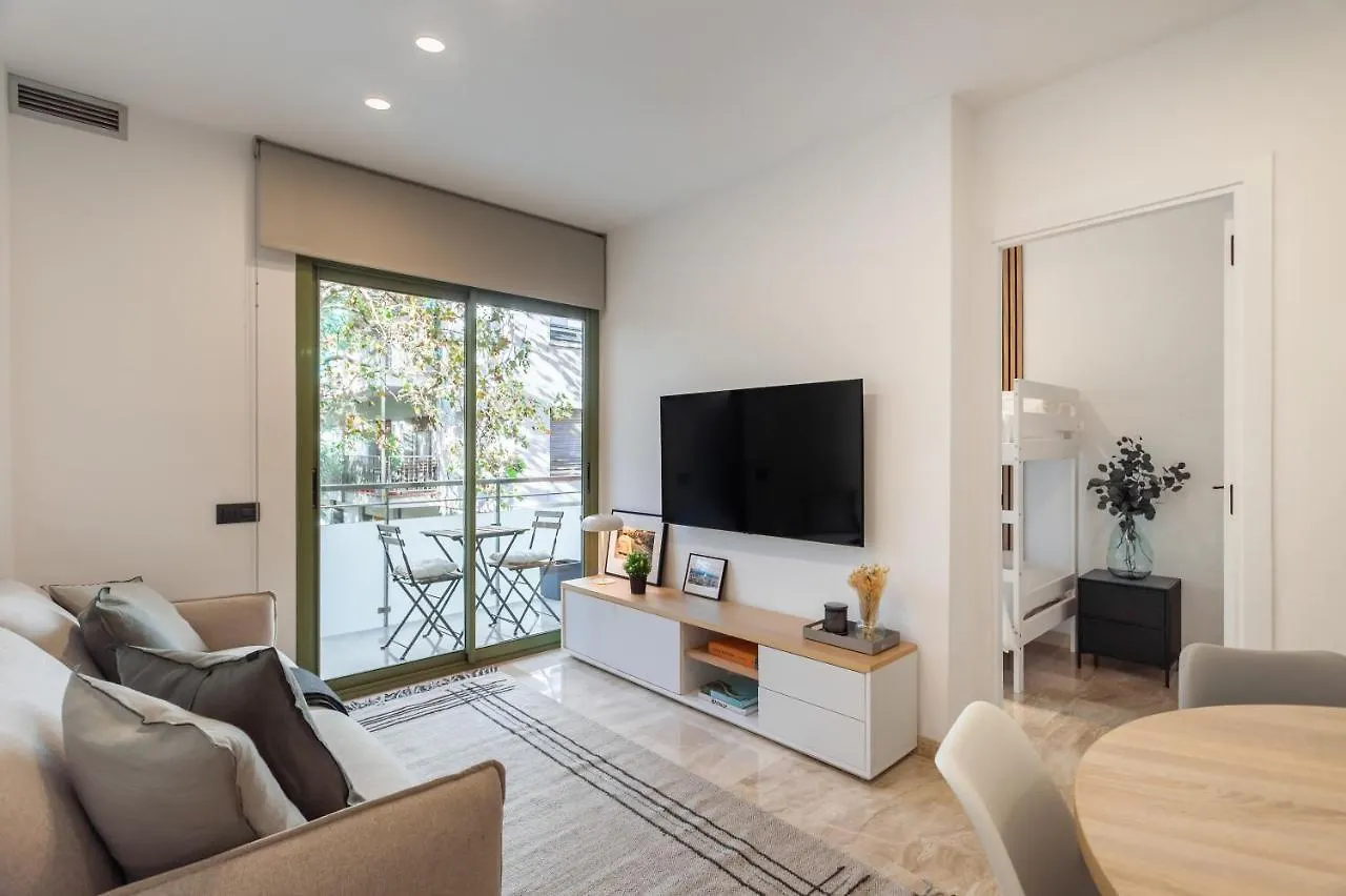 Cozy Apartment Les Corts Barcelona
